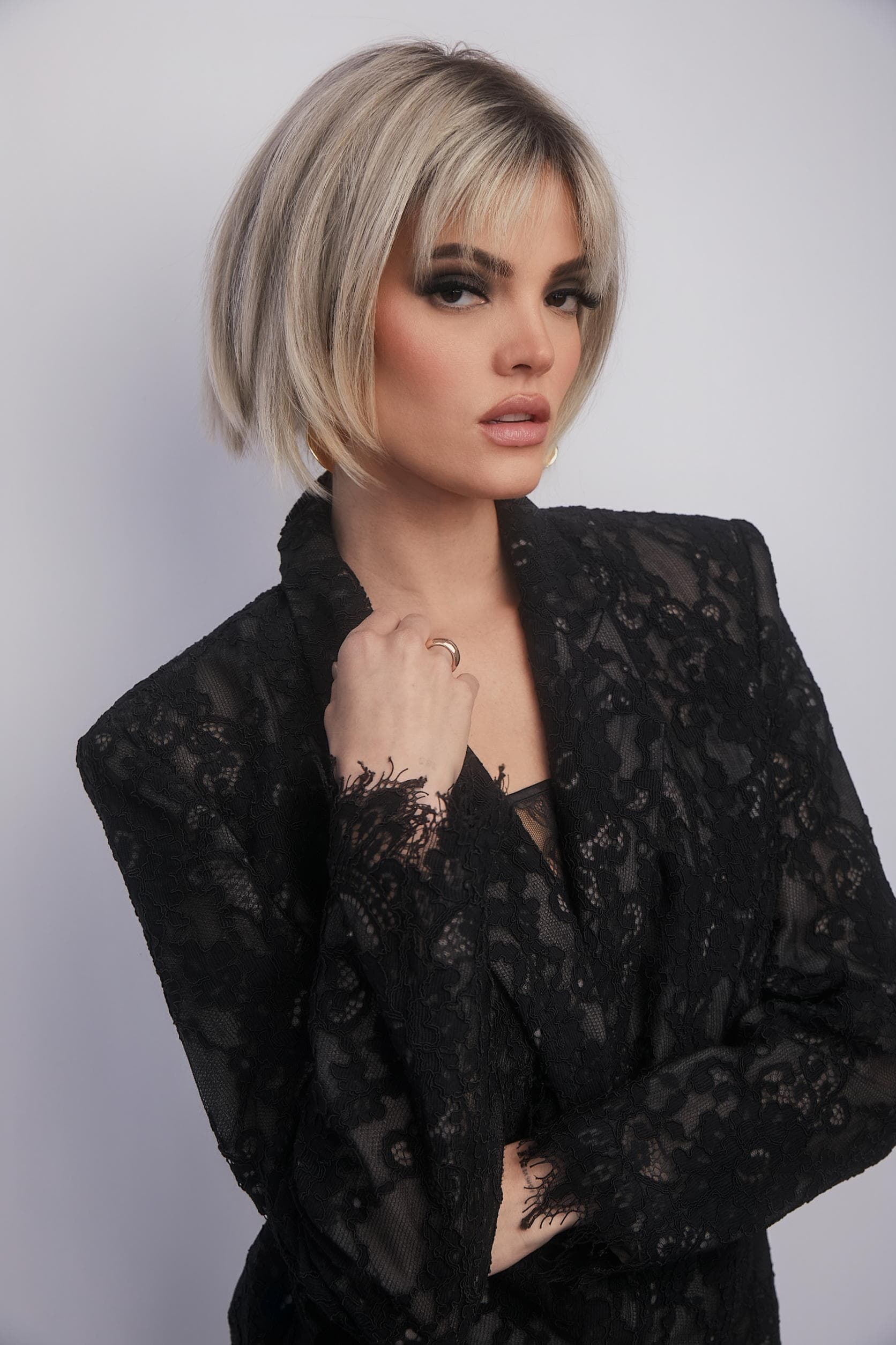 Aria in Billionaire Blond