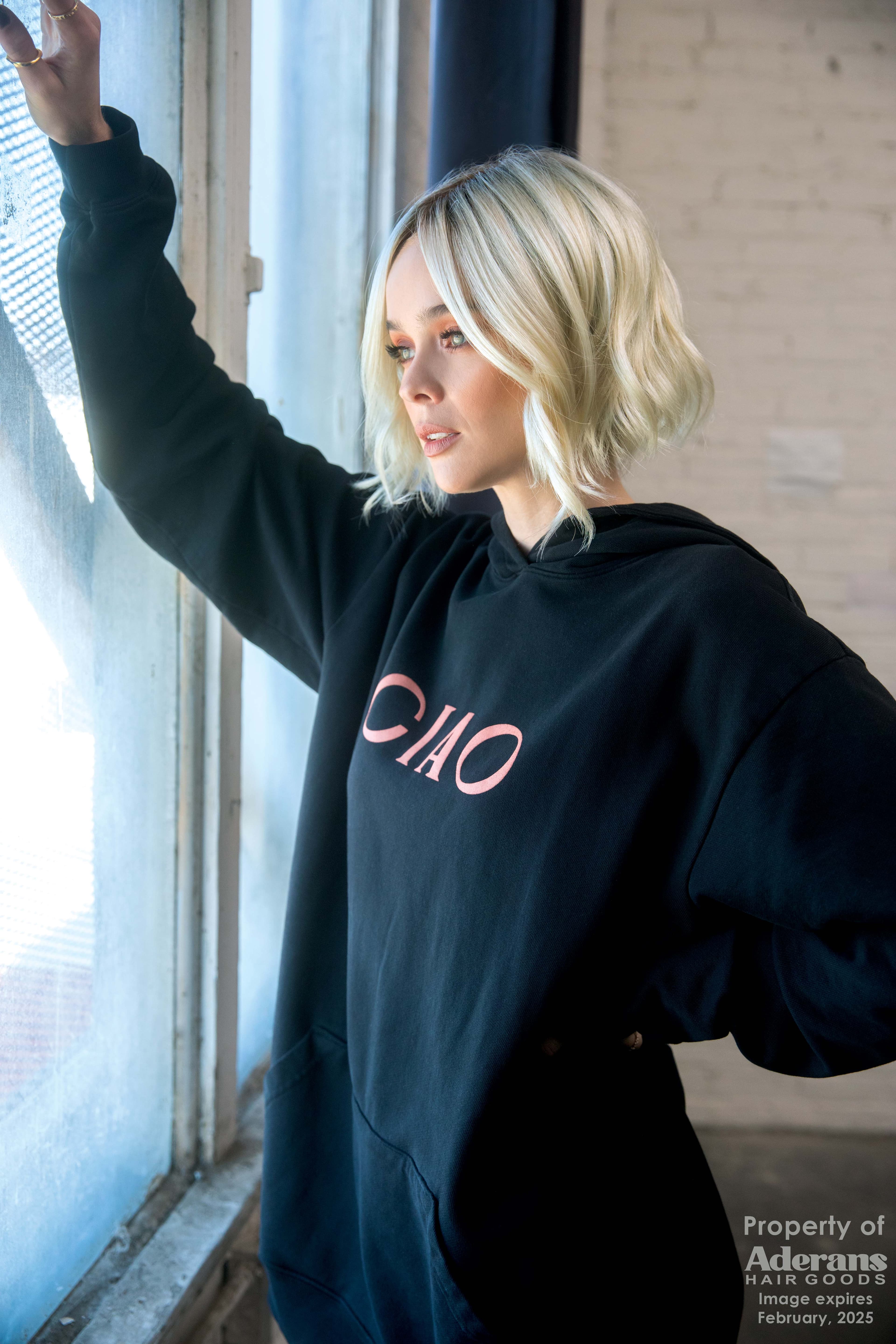 Tara in Seashell Blond (Rooted)